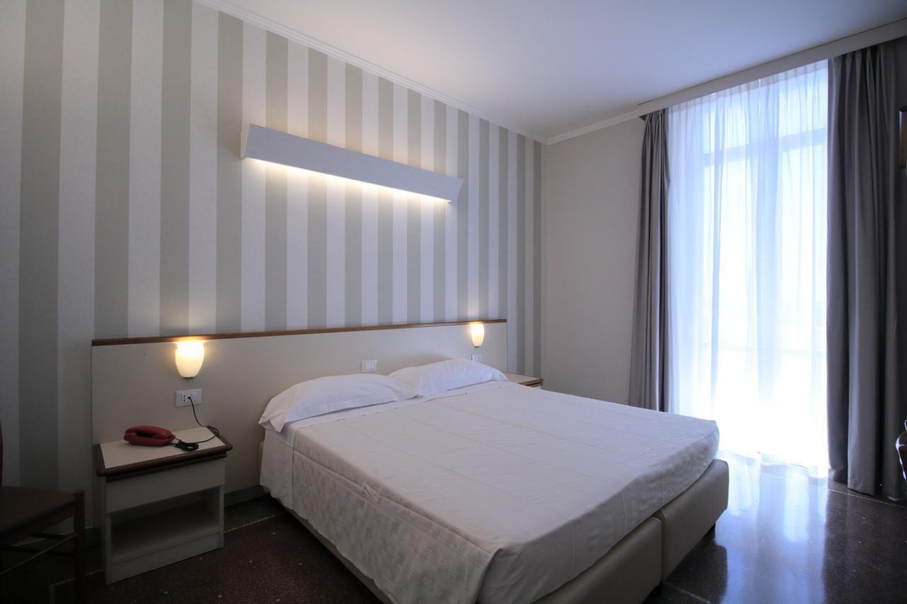 Vittoria Hotel Genoa